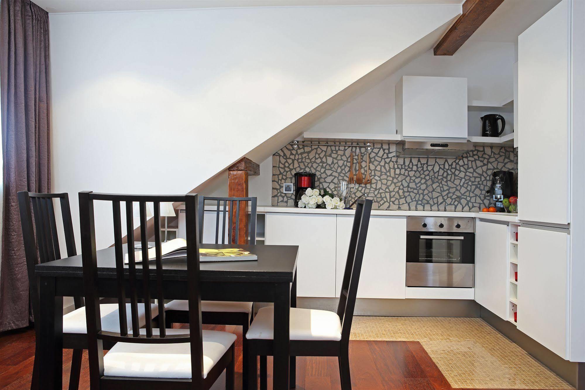 The Queen Luxury Apartments - Villa Giada Λουξεμβούργο Εξωτερικό φωτογραφία